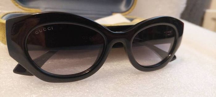 SEASON HIT  The Trendiest Gucci Shape  Beautiful Oval Model