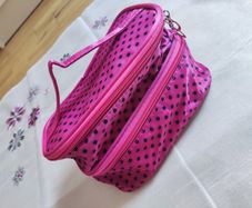 Makeup bag (New)