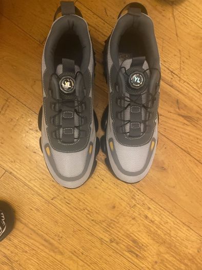 sneaker