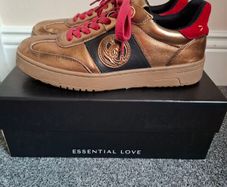 Carmela trainers