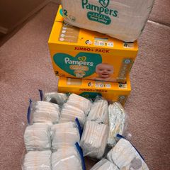 Pampers nappies (size 2)
