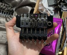 Licensed Floyd rose bridge