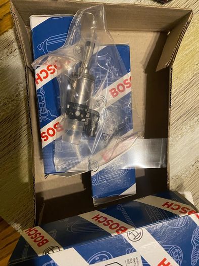 Ford 1.0 EcoBost New Injector 0261500556 Bosh