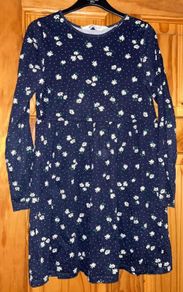 Age 8-10 H&M daisy dress