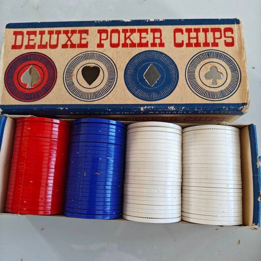 Vintage USA made poker chips, 100 in box