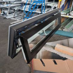 window 1350x400