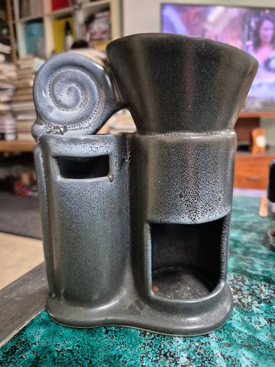 Ceramic tea light incense burner