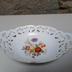 Vintage small fruit bowl