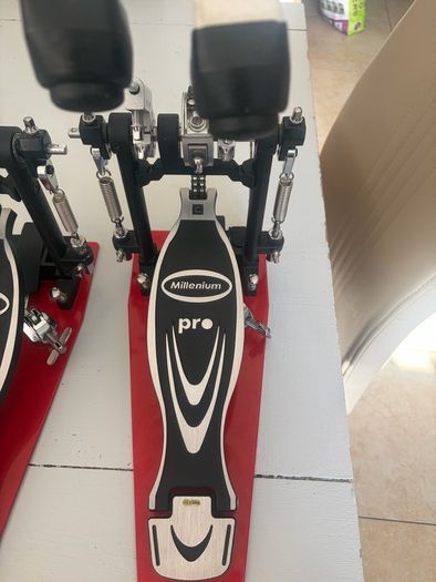 Millenium Double Pedal, like new