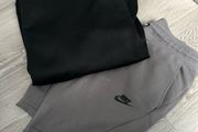 Nike Top/Bottoms - S