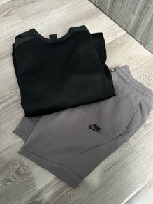 Nike Top/Bottoms - S