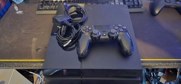 ps4 with controller