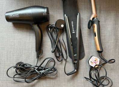 Hair's Accessories