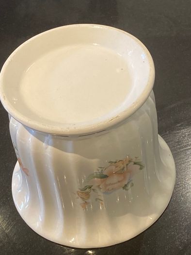 Vintage plant holder