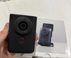 Canon Powershot V10