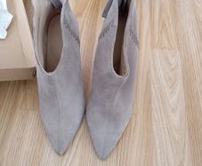 Womens shoes