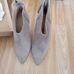 Womens shoes