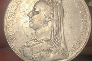 Victoria Crown 1889