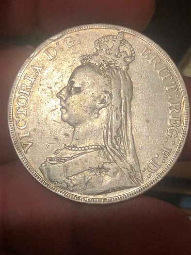 Victoria Crown 1889