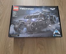 LEGO Technic 42239 Batmobile Tumbler