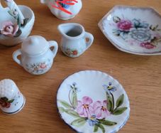 Miniatures from China / Porcelain SALE