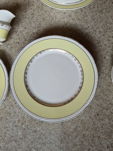 royal tudorware 23 piece