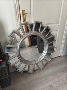 wall mirror