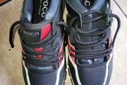 Poco trainers