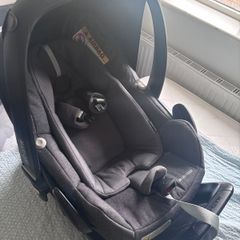 Maxi Cosi Car Set & Iso Fix Base