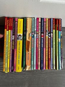 Horrid Henry bundle of 22 books