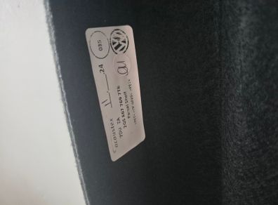 VW Polo parcel shelf