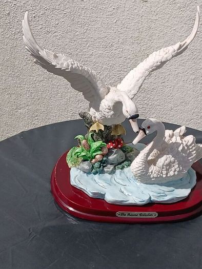 Stunning Pair of Swans, presume Vintage