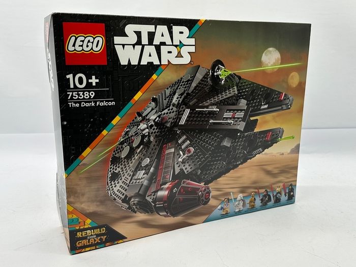 LEGO Star Wars The Dark Falcon (set no. 75389)