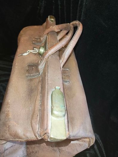 large antique Gladstone bag