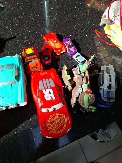 toys
