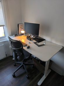 IKEA Bekant Electric Sit/Stand Desk
