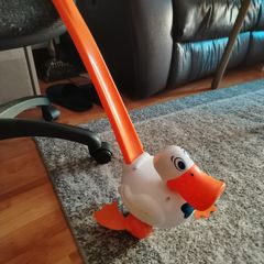 Waddles the Waddle Duck, Toy push walking