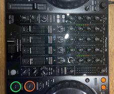 Pioneer DDJ 1000 like new