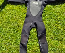 o'neills wetsuit