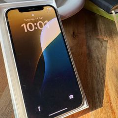 iPhone 12 128GB white