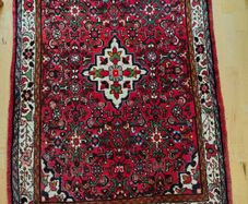Genuine Vintage Persian Rug. Medium size.