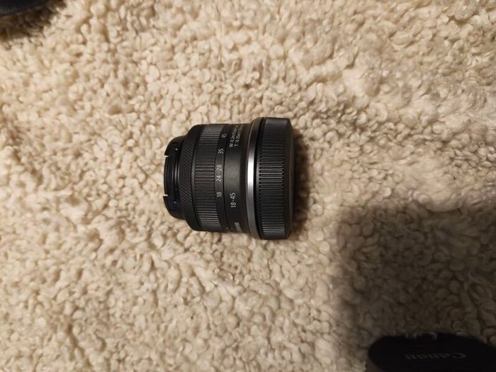 Canon RF-S 18-45mm f/4.5-6.3 lens