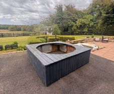 hot tub/jacuzzi surround