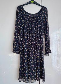 Dunnes Stores Black Floral Dress Size 14/42 - Sheer Sleeves - Knee Length
