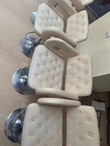 4 Bar Stools