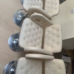 4 Bar Stools