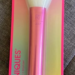 Real Rechniques duo-fiber powder brush