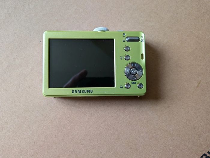 Samsung Digital Camera l201