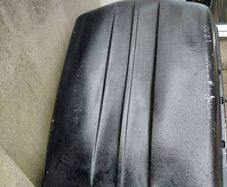 Car roof box