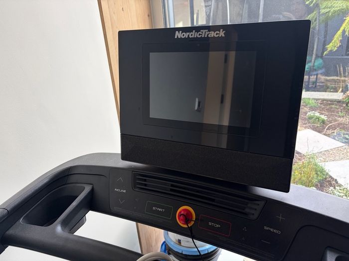 Nordic track T series 10 treadmill. Used excellent condition